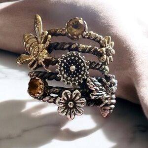 Elegant Gold and Silver Floral Ring Set
